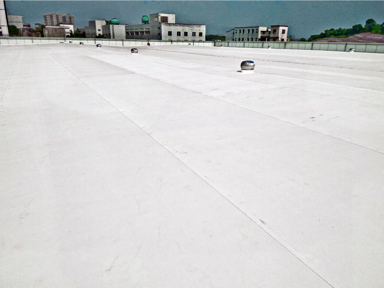 Latest company case about Hengyang Ziguang Pharmaceutical Project selected Haobang 1.5mm TPO waterproof membrane with a usage of 12,000 ㎡