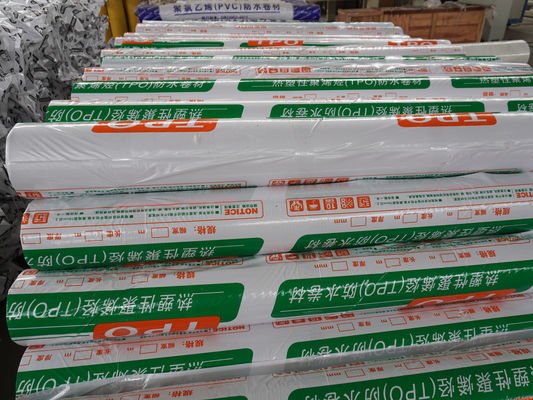 quality Fleece Backed 1.5mm Strong Malleability High Plasticity TPO Roofing Membrane For Propylene-Alpha-Olefin Copolymer Resins factory