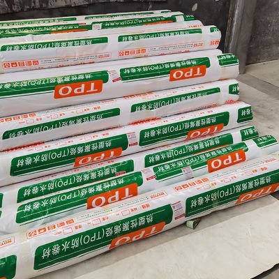 Fiber Strengthened TPO Membrane Outstanding Thermal Stability Aged Roof Refurbishment Effectiveness For Aged Roofs
