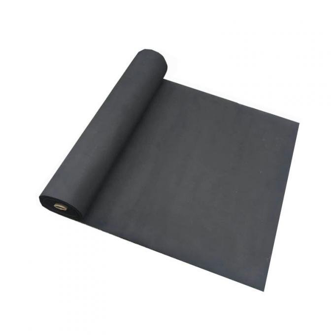 光滑的 1.2 毫米 EPDM 防水卷材,提供焊接/粘合,用于旧彩钢屋顶翻新